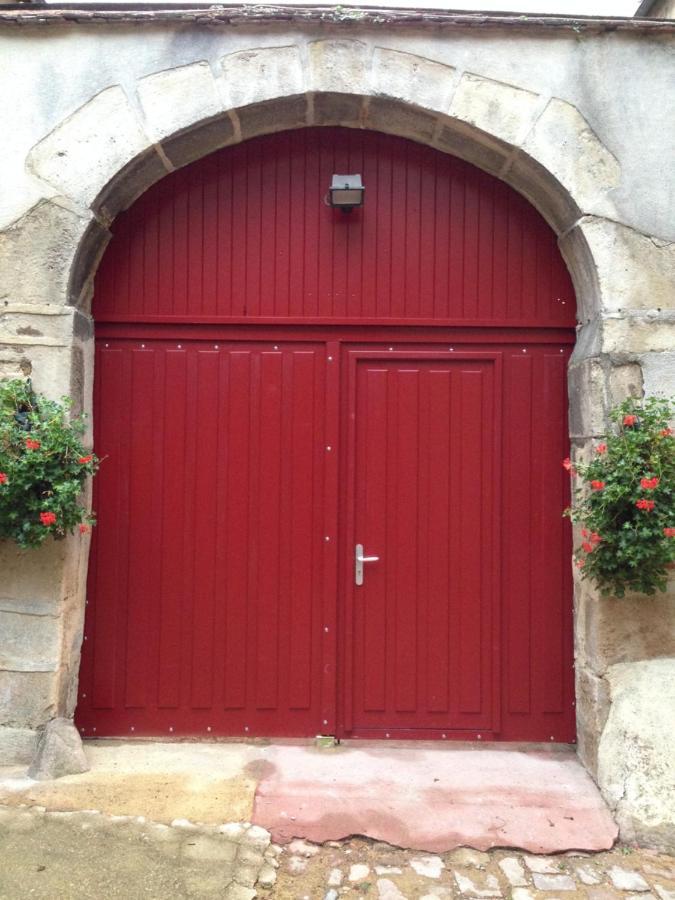 Pub Vauban Terreaux Hotel Avallon Exterior foto